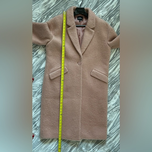 NWOT Express Wool Blend Dusty Pink Women Coat. One button closer. Two packets. - Picture 7 of 9
